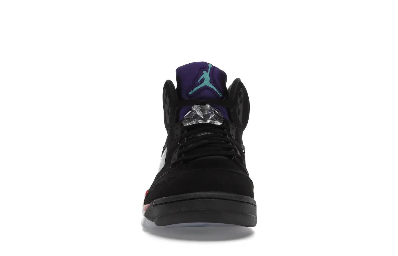 Alt text for the image.