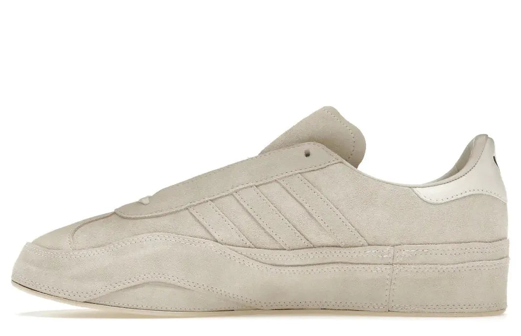 Alt text for the image.