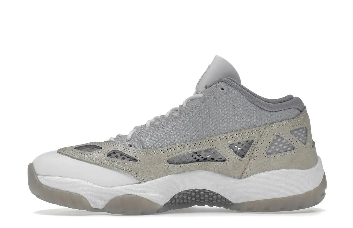 Alt text for the image.