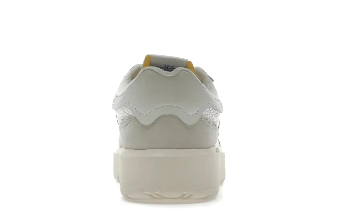 Alt text for the image.