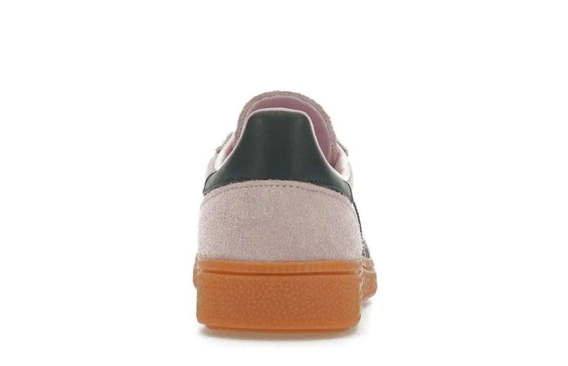 Alt text for the image.