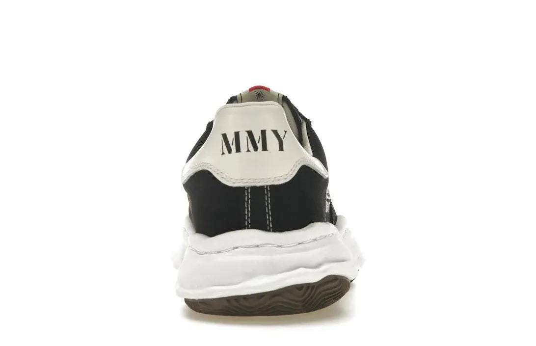 Alt text for the image.