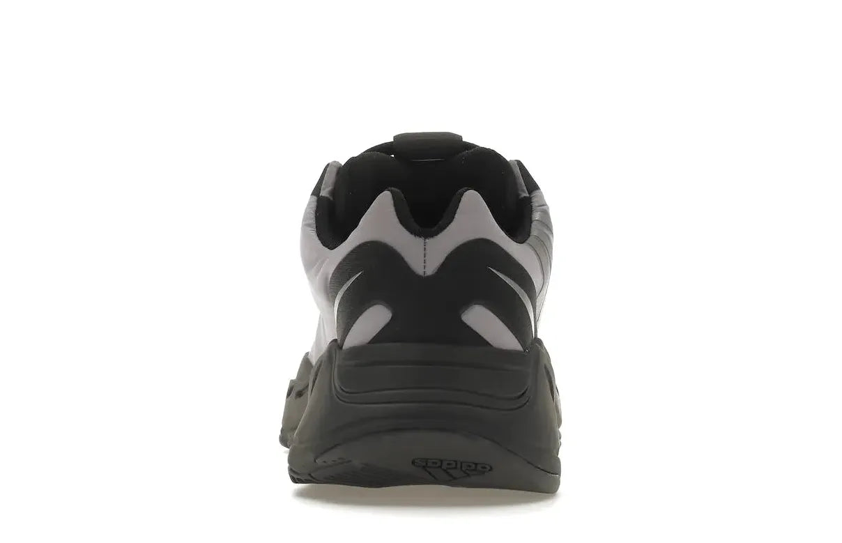 Alt text for the image.