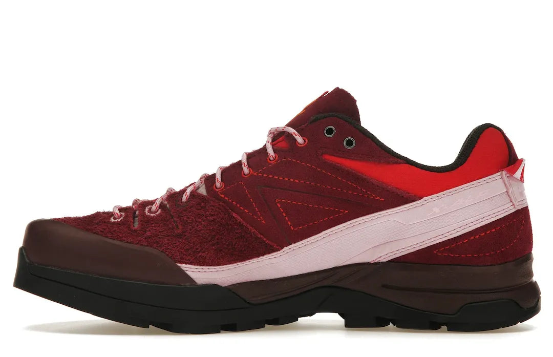 Alt text for the image.