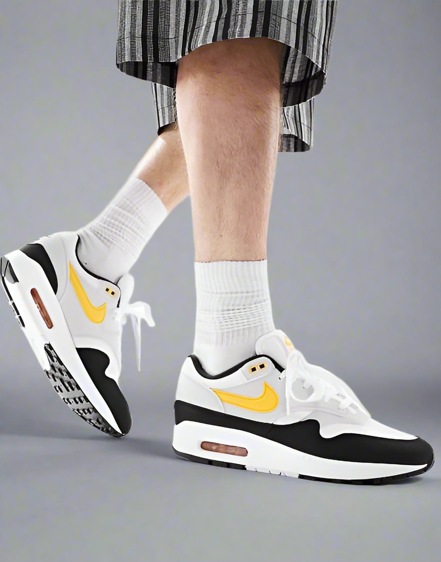 Nike Air Max 1 White University Gold