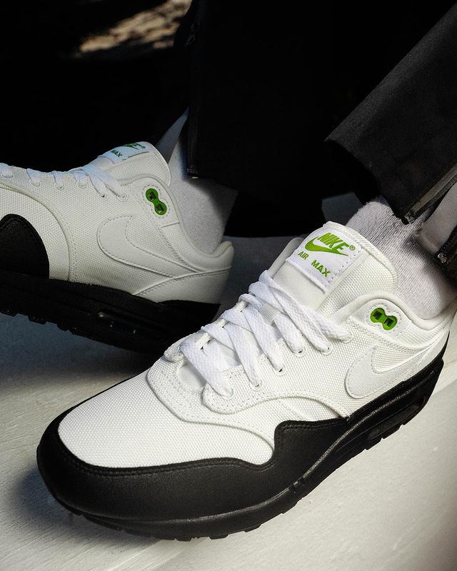 Nike Air Max 1 White Black Chlorophyll