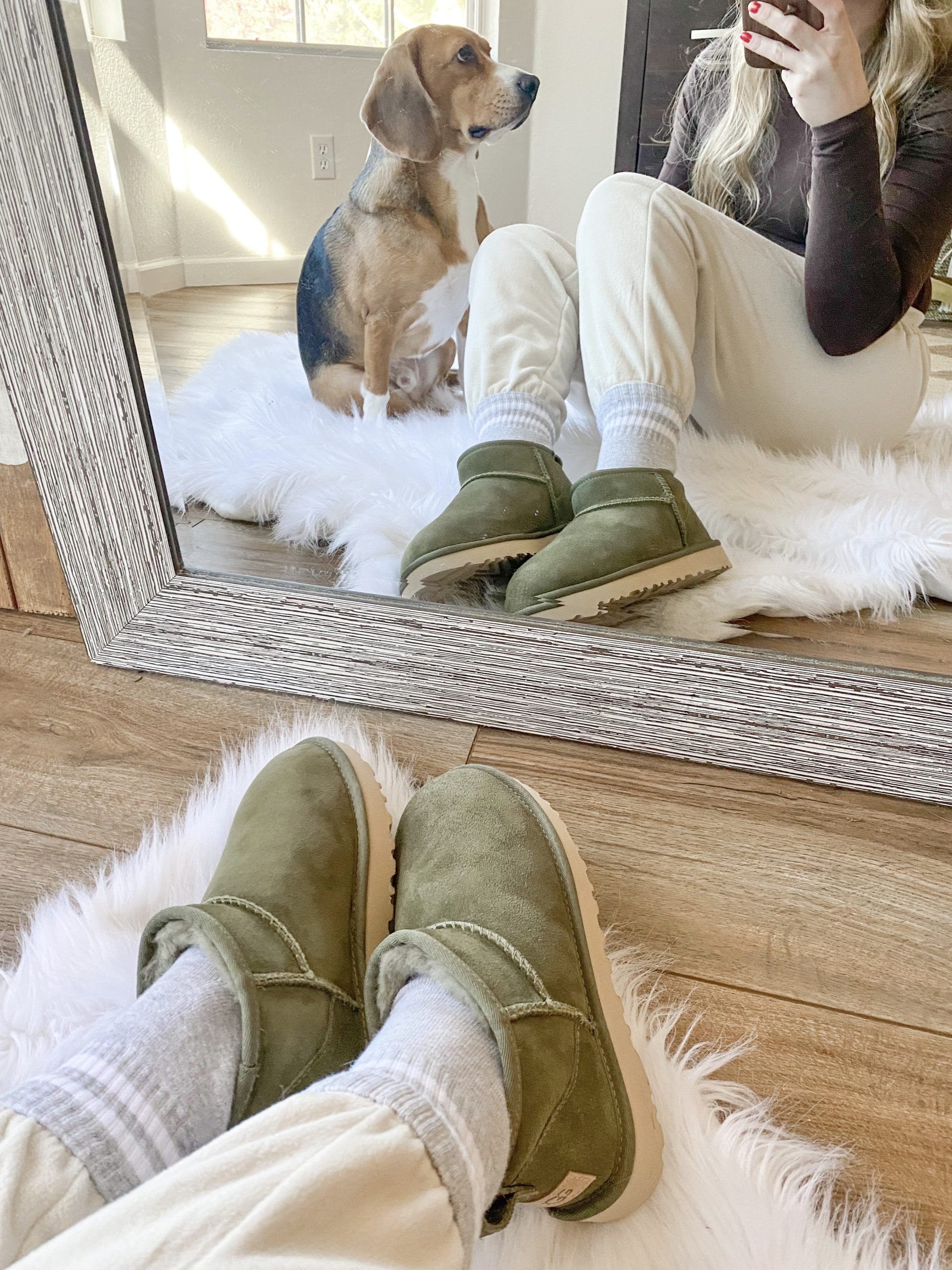 UGG Women’s Ultra outlet Mini Boots Olive (8W)