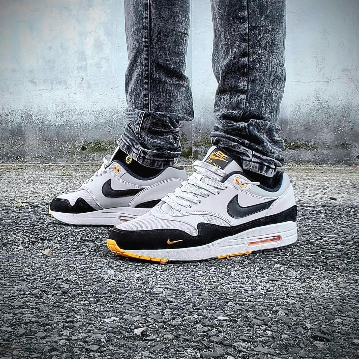 Nike Air Max 1 Athletic Department Light Bone University Gold